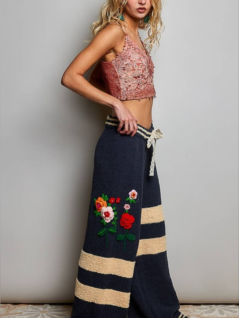 POL Chenille Striped 3D Floral Embroidered Wide Leg Sweater Pants Charcoal/Taupe - Picture 6 of 8